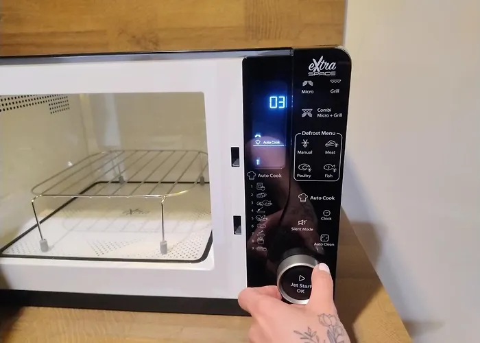 Sofagold Nadstandardny S Velkou Terasou アパート *